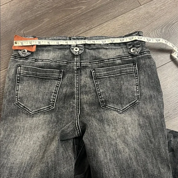 Grey flare jeans with Black Star Patterned - Picture 5 of 9